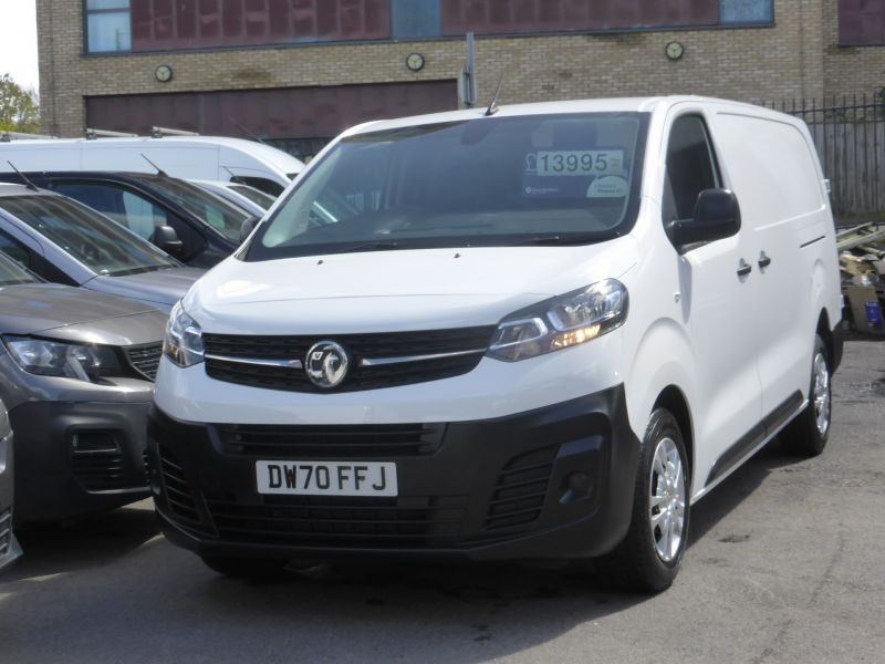 VAUXHALL VIVARO 2900 DYNAMIC L2H1 LWB WITH ONLY 41.000 MILES, AIR CONDITIONING,PARKING SENSORS AND MORE - 2635 - 21