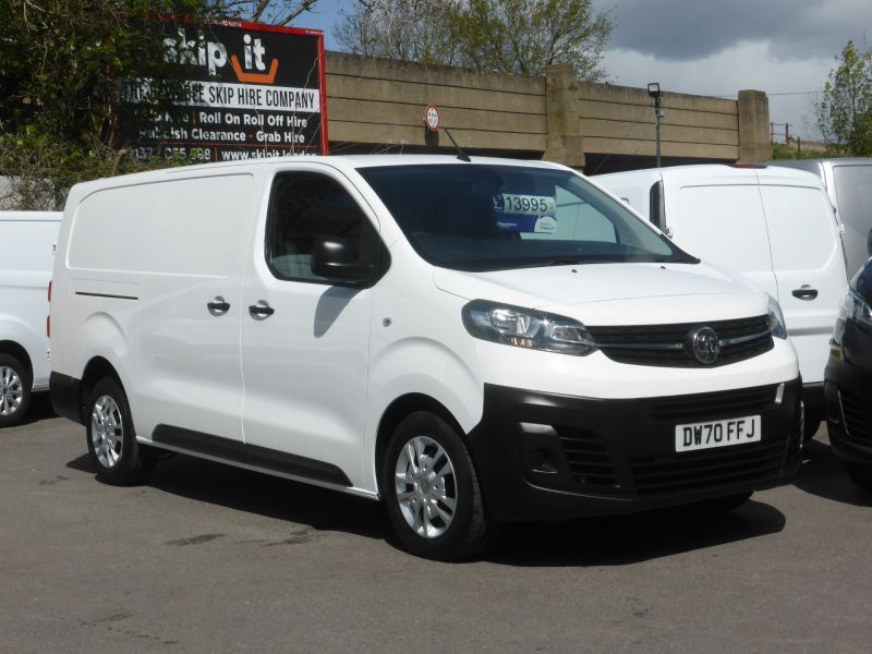 VAUXHALL VIVARO 2900 DYNAMIC L2H1 LWB WITH ONLY 41.000 MILES, AIR CONDITIONING,PARKING SENSORS AND MORE - 2635 - 24