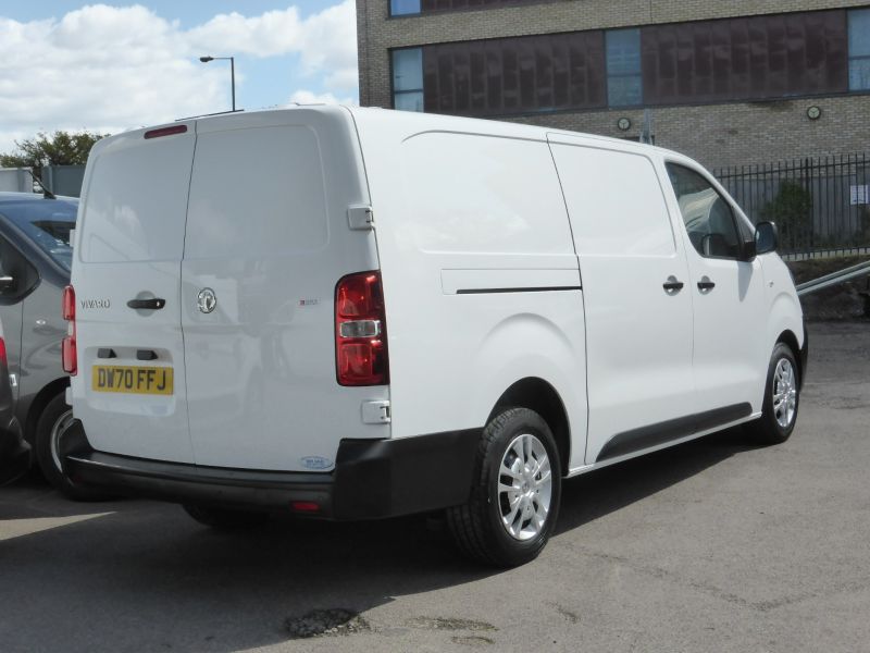 VAUXHALL VIVARO 2900 DYNAMIC L2H1 LWB WITH ONLY 41.000 MILES, AIR CONDITIONING,PARKING SENSORS AND MORE - 2635 - 5