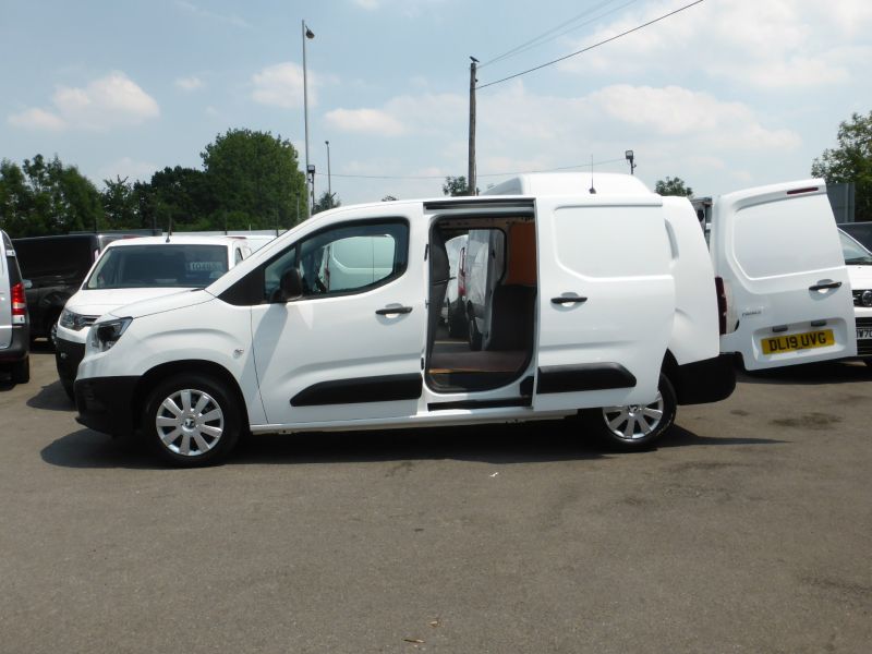 VAUXHALL COMBO 2300 EDITION L2H1 LWB WITH ELECTRIC MIRRORS,BLUETOOTH,DAB RADIO AND MORE  - 2681 - 10