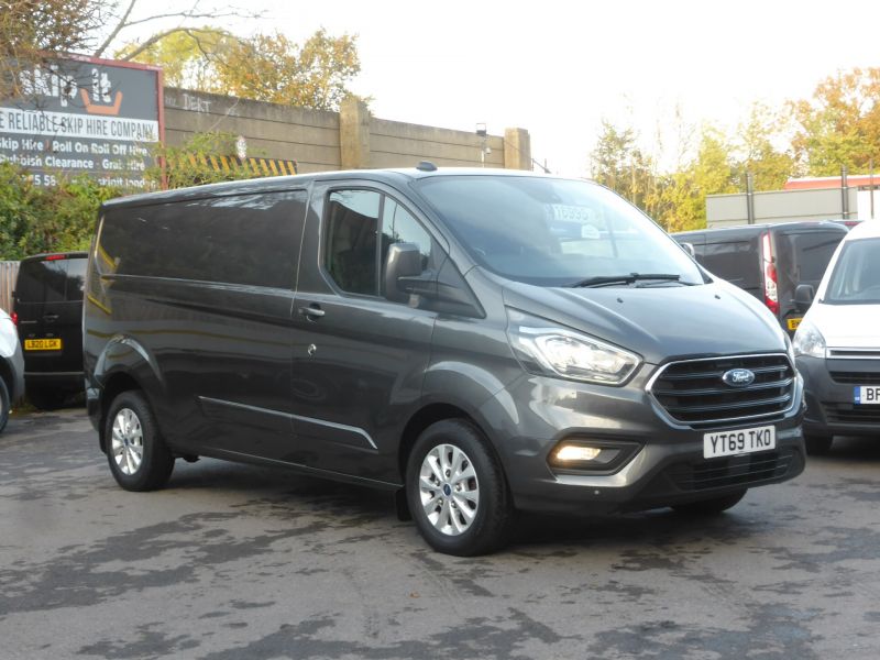 FORD TRANSIT CUSTOM 300 LIMITED ECOBLUE L2 LWB IN GREY WITH ONLY 27.000 MILES, AIR CONDITIONING,PARKING SENSORS,HEATED SEATS AND MORE - 2759 - 4