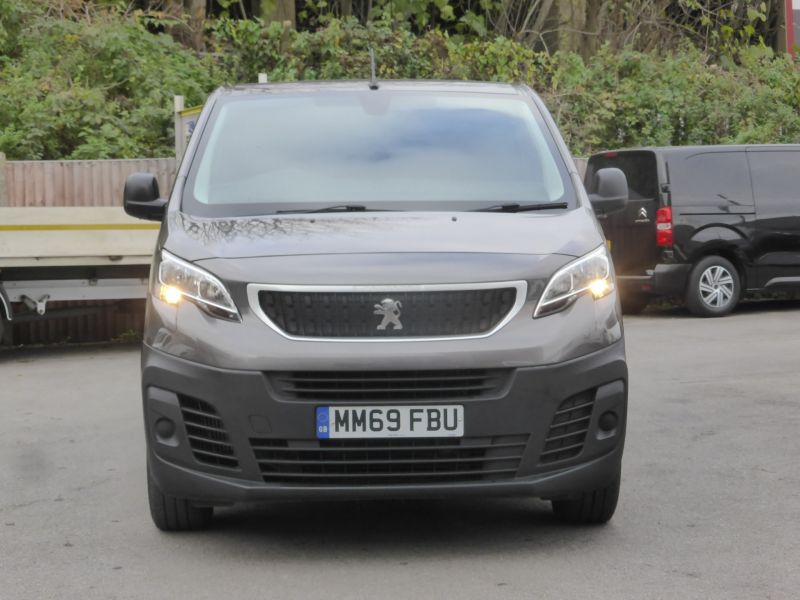 PEUGEOT EXPERT 1400 PROFESSIONAL 2.0 BLUEHDI IN GREY WITH SAT NAV,AIR CONDITIONING,PARKING SENSORS AND MORE - 2761 - 22