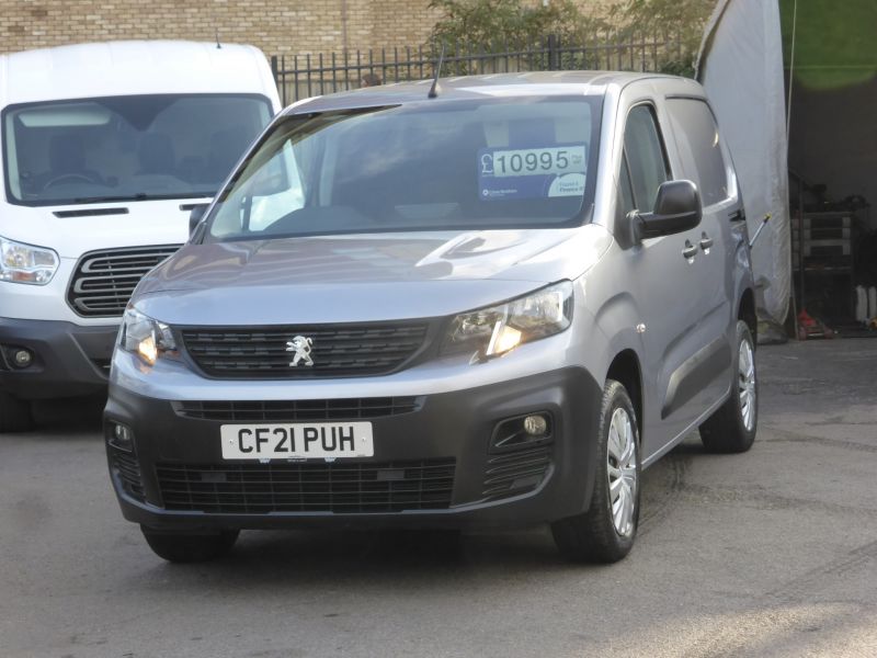 PEUGEOT PARTNER PROFESSIONAL L1 SWB IN GREY/SILVER WITH ONLY 31.000 MILES,AIR CONDITIONING,PARKING SENSORS AND MORE *** SOLD *** - 2760 - 22