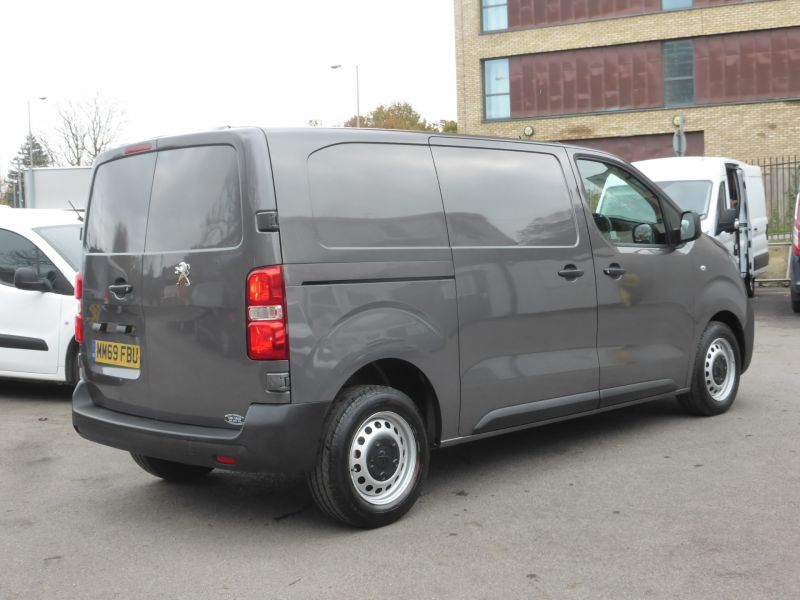 PEUGEOT EXPERT 1400 PROFESSIONAL 2.0 BLUEHDI IN GREY WITH SAT NAV,AIR CONDITIONING,PARKING SENSORS AND MORE - 2761 - 6