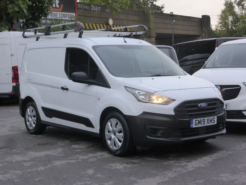 FORD TRANSIT CONNECT 200 L1 SWB WITH ONLY 24.000 MILES,AIR CONDITIONING,PARKING SENSORS,ROOF RACK,BLUETOOTH AND MORE - 2741 - 3