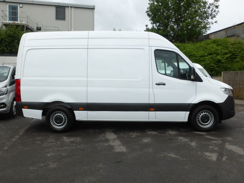 MERCEDES SPRINTER 315 CDI PROGRESSIVE AUTOMATIC MWB HIGH ROOF WITH CRUISE CONTROL,BLUETOOTH AND MORE - 2773 - 3