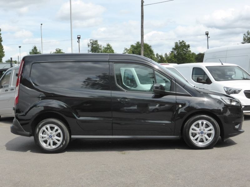 FORD TRANSIT CONNECT 200 LIMITED L1 SWB IN BLACK WITH ONLY 48.000 MILES,AIR CONDITIONING,PARKING SENSORS AND MORE - 2765 - 9