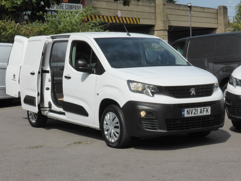 PEUGEOT PARTNER BLUEHDI PROFESSIONAL L2 LWB IN WITH AIR CONDITIONING,PARKING SENSORS AND MORE - 2718 - 4