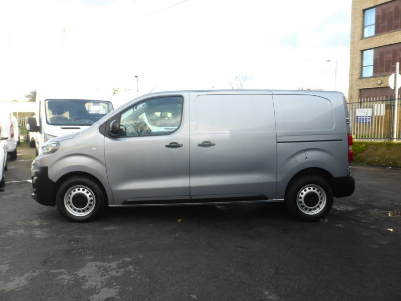 PEUGEOT EXPERT 1400 PROFESSIONAL 2.0L IN GREY/SILVER WITH ONLY 28.000 MILES,AIR CONDITIONING,PARKING SENSORS AND MORE - 2762 - 10