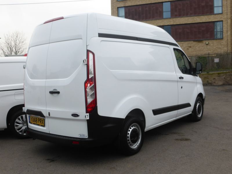 FORD TRANSIT CUSTOM 300 L1H2 SWB HIGH ROOF WITH ONLY 59.000 MILES,AIR CONDITIONING,FRONT+REAR PARKING SENSORS AND MORE - 2823 - 6