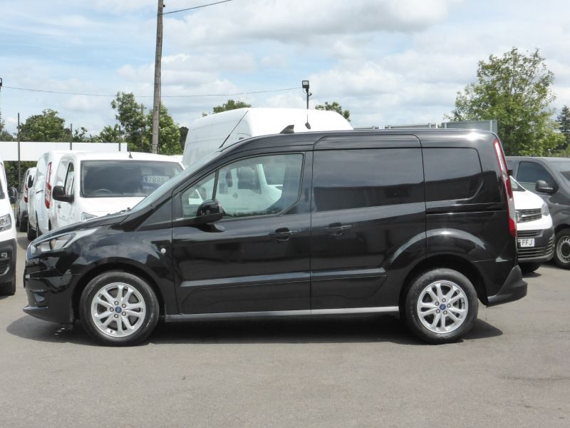 FORD TRANSIT CONNECT 200 LIMITED L1 SWB IN BLACK WITH ONLY 48.000 MILES,AIR CONDITIONING,PARKING SENSORS AND MORE - 2765 - 10