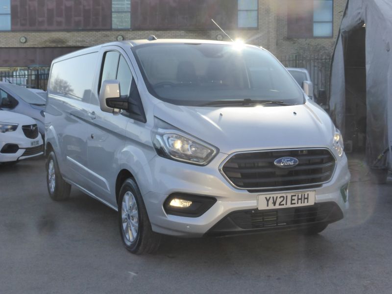 FORD TRANSIT CUSTOM 320 LIMITED ECOBLUE AUTOMATIC L2 LWB IN SILVER WITH 61.000 MILES,AIR CONDITIONING AND MORE - 2818 - 20