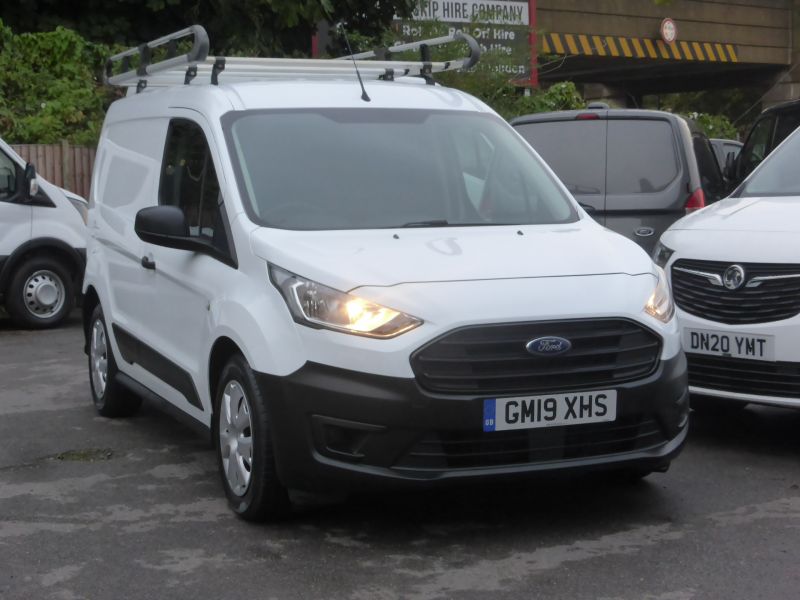 FORD TRANSIT CONNECT 200 L1 SWB WITH ONLY 24.000 MILES,AIR CONDITIONING,PARKING SENSORS,ROOF RACK,BLUETOOTH AND MORE - 2741 - 21