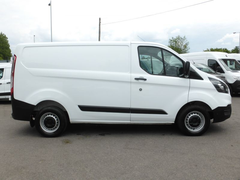 FORD TRANSIT CUSTOM 300 BASE L1 SWB WITH AIR CONDITIONING,PARKING SENSORS,DEAD LOCKS AND MORE - 2672 - 8