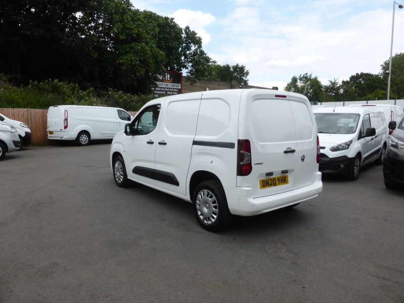 VAUXHALL COMBO L1 H1 2300 SPORTIVE 1.5 TURBO D 100 IN WHITE , ULEZ COMPLIANT , AIR CONDITIONING , PARKING SENSORS AND MORE **** £6995 + VAT **** - 2669 - 6