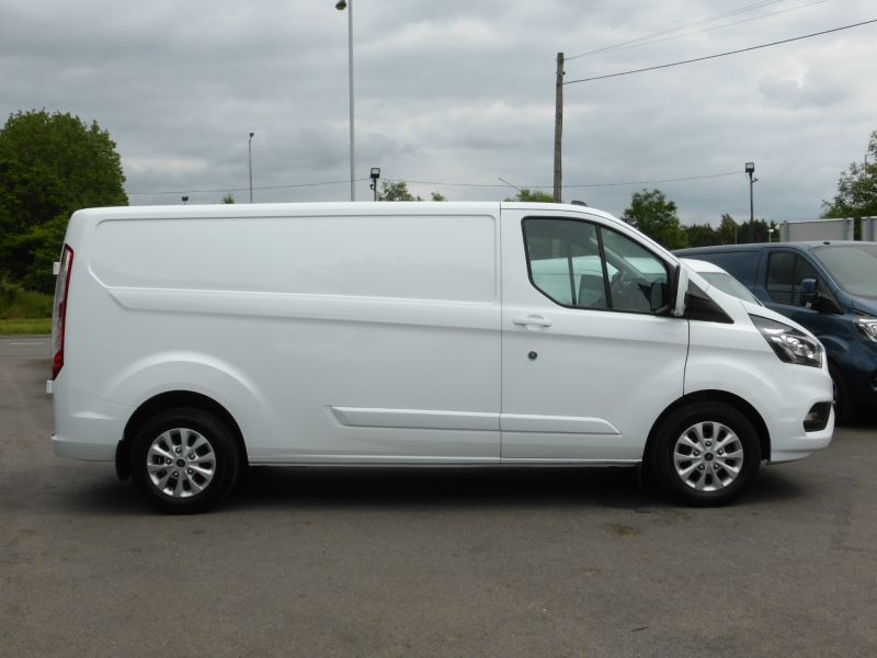 FORD TRANSIT CUSTOM 300 LIMITED L2 LWB WITH AIR CONDITIONING,PARKING SENSORS,HEATED SEATS AND MORE - 2725 - 10