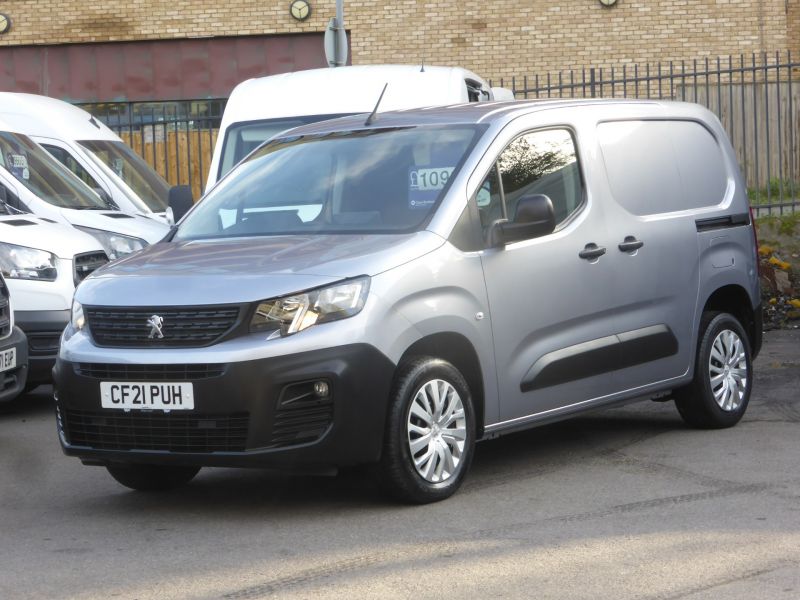 PEUGEOT PARTNER PROFESSIONAL L1 SWB IN GREY/SILVER WITH ONLY 31.000 MILES,AIR CONDITIONING,PARKING SENSORS AND MORE *** SOLD *** - 2760 - 3