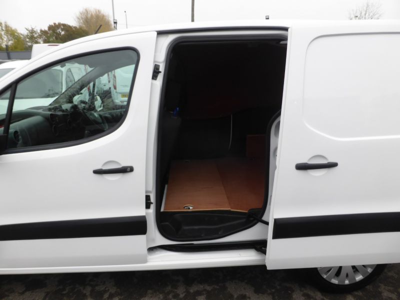 CITROEN BERLINGO 625 ENTERPRISE L1 BLUEHDI WITH AIR CONDITIONING,BLUETOOTH,SENSORS AND MORE *** CHOICE OF 3 *** - 2754 - 5