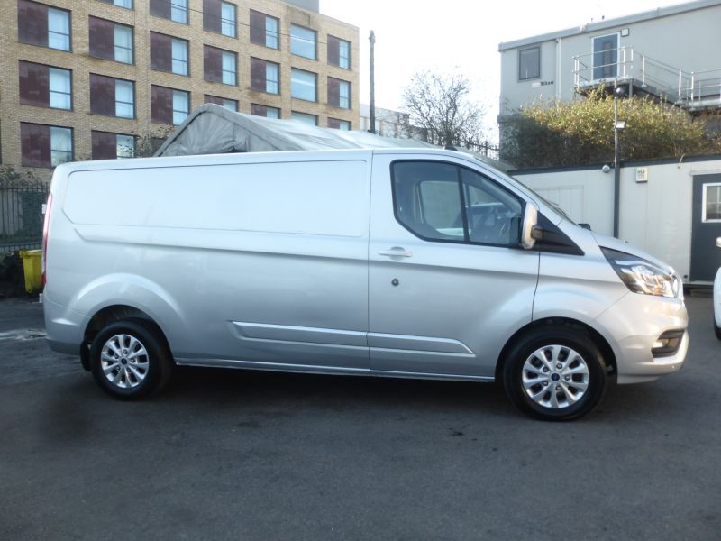 FORD TRANSIT CUSTOM 320 LIMITED ECOBLUE AUTOMATIC L2 LWB IN SILVER WITH 61.000 MILES,AIR CONDITIONING AND MORE - 2818 - 9