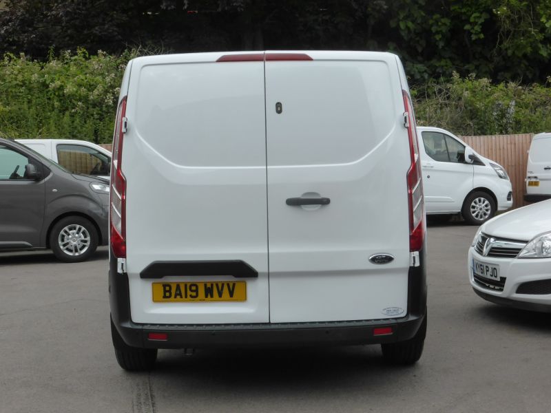 FORD TRANSIT CUSTOM 300 BASE L1 SWB WITH AIR CONDITIONING,PARKING SENSORS,DEAD LOCKS AND MORE - 2672 - 6