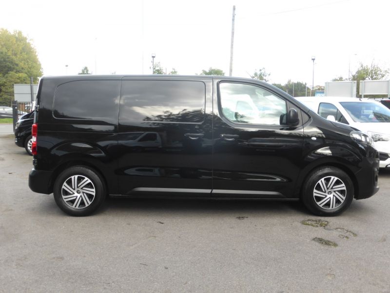 CITROEN DISPATCH M 1000 ENTERPRISE BLUEHDI IN BLACK WITH AIR CONDITIONING,PARKING SENSORS,6 SPEED AND MORE  - 2740 - 9