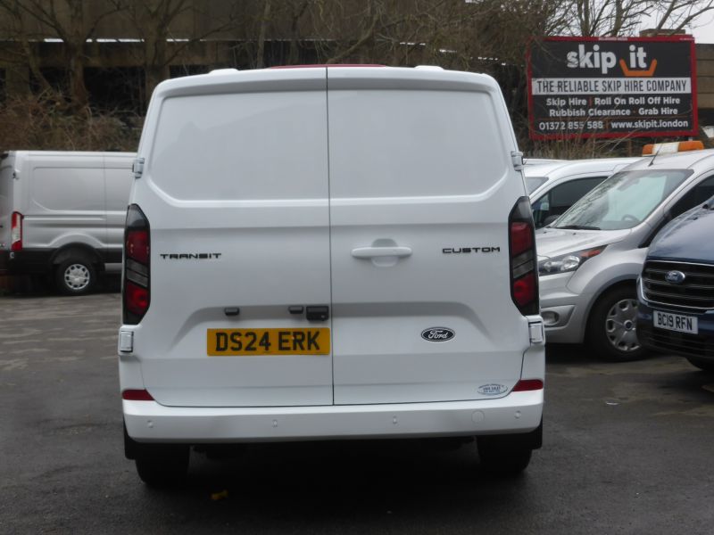 FORD TRANSIT CUSTOM 300 LIMITED ECOBLUE L1 SWB WITH 14.000 MILES,AIR CONDITIONING,REAR PARK ASSIST CAMERA,PARKING SENSORS AND MORE *** SOLD *** - 2811 - 5