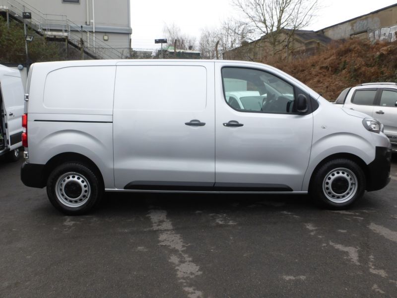 PEUGEOT EXPERT 1400 PROFESSIONAL 2.0L IN SILVER WITH ONLY 45.000 MILES,AIR CONDITIONING,PARKING SENSORS AND MORE - 2801 - 11