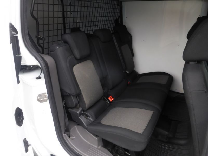 FORD TRANSIT CONNECT 230 BASE 1.5TDCI L2 LWB 5 SEATER COMBI CREW VAN WITH AIR CONDITIONING AND MORE  - 2806 - 19