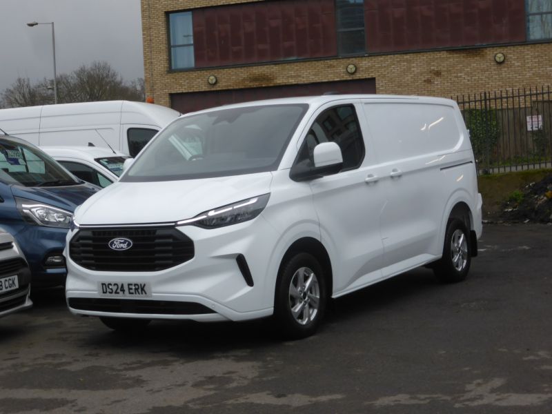 FORD TRANSIT CUSTOM 300 LIMITED ECOBLUE L1 SWB WITH 14.000 MILES,AIR CONDITIONING,REAR PARK ASSIST CAMERA,PARKING SENSORS AND MORE *** SOLD *** - 2811 - 3