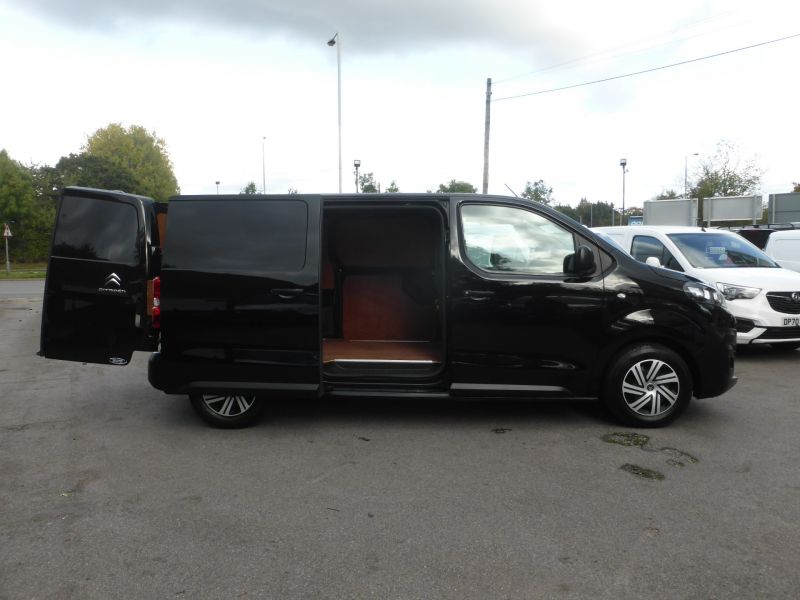 CITROEN DISPATCH M 1000 ENTERPRISE BLUEHDI IN BLACK WITH AIR CONDITIONING,PARKING SENSORS,6 SPEED AND MORE  - 2740 - 19