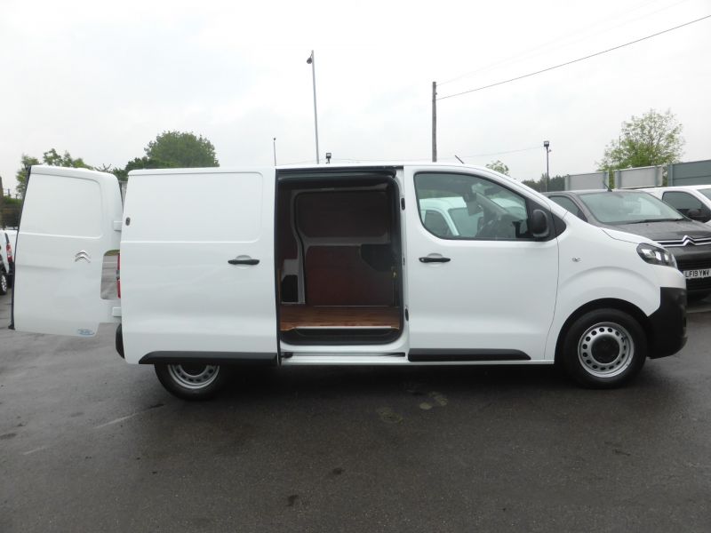 CITROEN DISPATCH M 1400 ENTERPRISE 2.0 BLUEHDI WITH ONLY 56.000 MILES,AIR CONDITIONING,PARKING SENSORS AND MORE - 2657 - 12