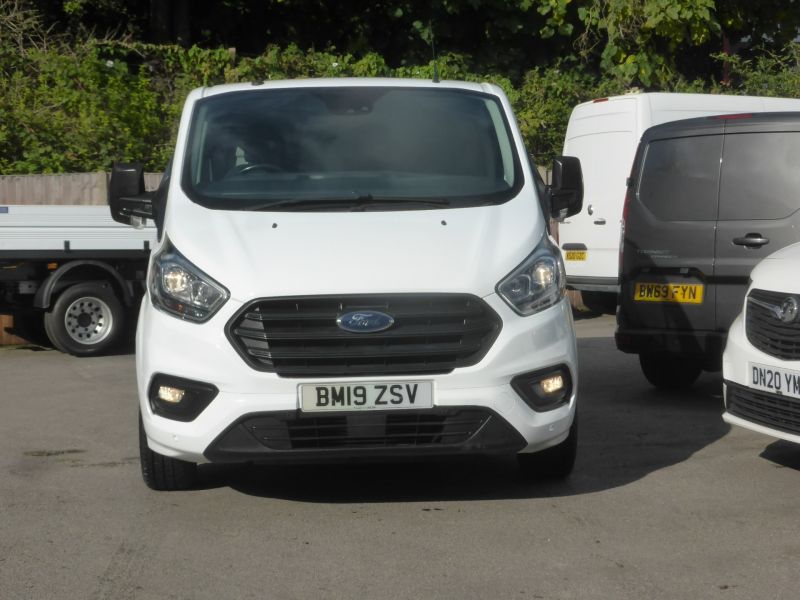 FORD TRANSIT CUSTOM 300 TREND L2 H1 LWB WITH ONLY 56.000 MILES,AIR CONDITIONING,PARKING SENSORS,CRUISE CONTROL,BLUETOOTH AND MORE - 2744 - 22