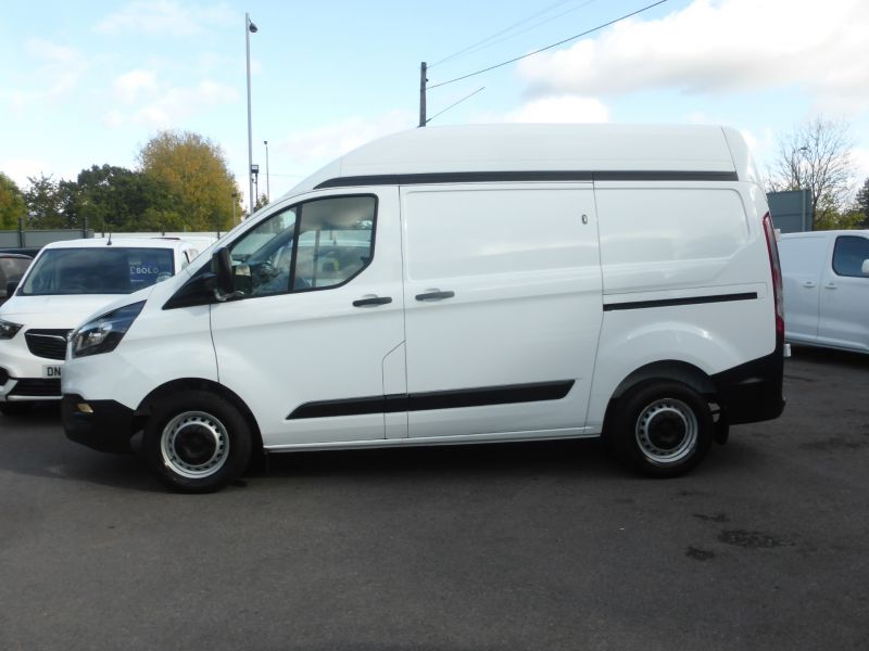 FORD TRANSIT CUSTOM 300 L1 H2 SWB HIGH ROOF WITH AIR CONDITIONING,FRONT+REAR PARKING SENSORS,RACKING SYSTEM AND MORE - 2747 - 6