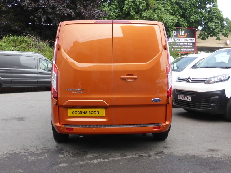 FORD TRANSIT CUSTOM 300 LIMITED L2 LWB IN ORANGE WITH  ONLY 26.000 MILES,AIR CONDITIONING,PARKING SENSORS AND MORE - 2746 - 5