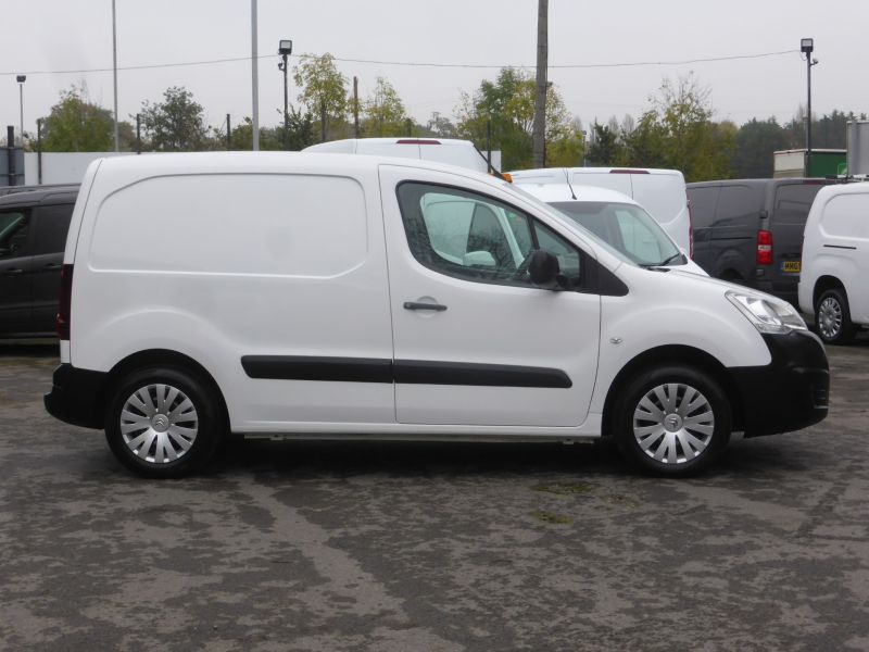 CITROEN BERLINGO 625 ENTERPRISE L1 BLUEHDI EURO 6 ONLY 62.000 MILES,AIR CONDITIONING,BLUETOOTH,PARKING SENSORS AND MORE - 2753 - 7