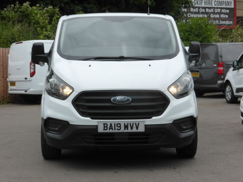 FORD TRANSIT CUSTOM 300 BASE L1 SWB WITH AIR CONDITIONING,PARKING SENSORS,DEAD LOCKS AND MORE - 2672 - 19