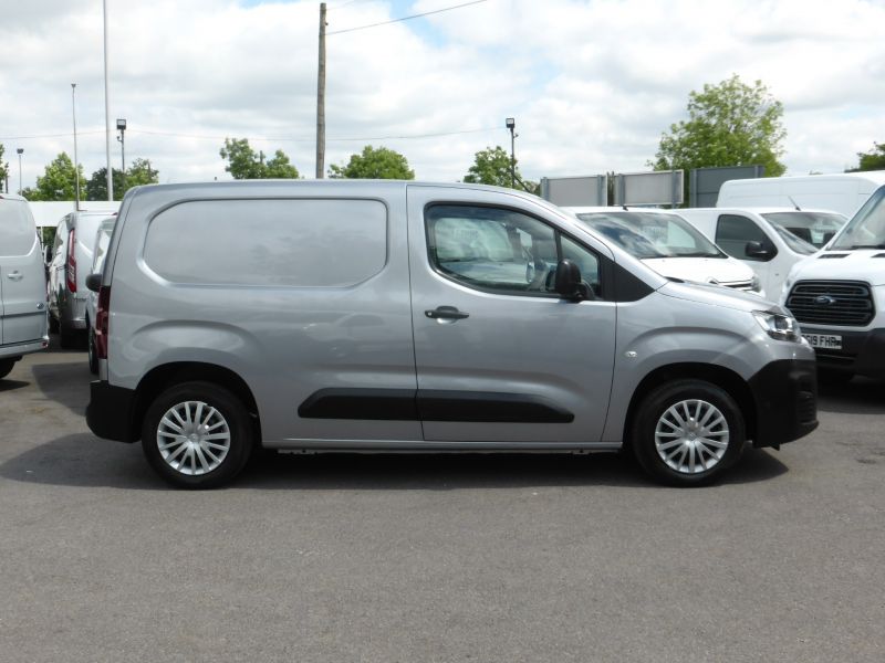 CITROEN BERLINGO 650 ENTERPRISE 1.6 BLUEHDI IN GREY/SILVER ONLY 35.000 MILES,AIR CONDITIONING,PARKING SENSORS AND MORE - 2662 - 8