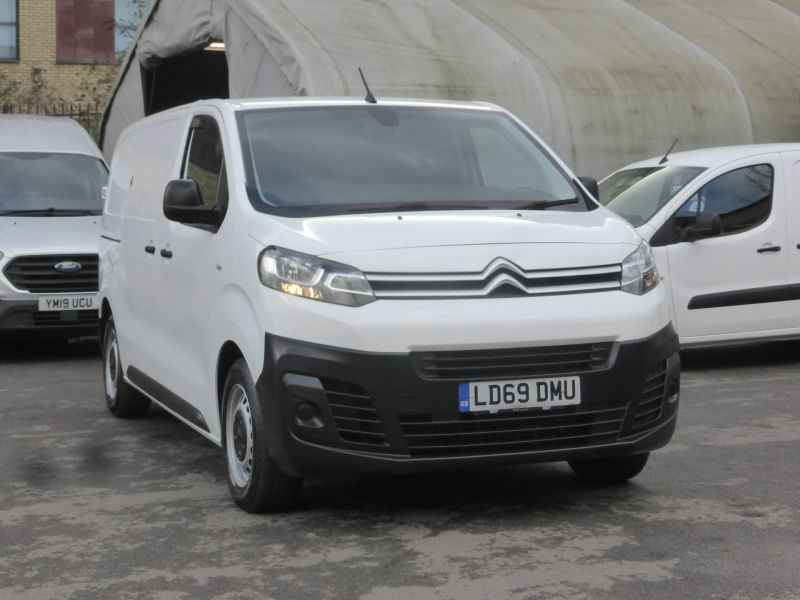 CITROEN DISPATCH M 1000 ENTERPRISE BLUEHDI WITH ONLY 41.000 MILES,AIR CONDITIONING,PARKING SENSORS,6 SPEED AND MORE  - 2819 - 21