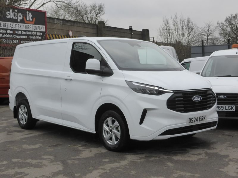 FORD TRANSIT CUSTOM 300 LIMITED ECOBLUE L1 SWB WITH 14.000 MILES,AIR CONDITIONING,REAR PARK ASSIST CAMERA,PARKING SENSORS AND MORE *** SOLD *** - 2811 - 27