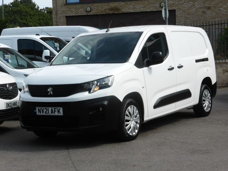 PEUGEOT PARTNER BLUEHDI PROFESSIONAL L2 LWB IN WITH AIR CONDITIONING,PARKING SENSORS AND MORE - 2718 - 2