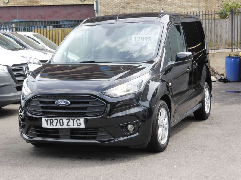 FORD TRANSIT CONNECT 200 LIMITED L1 SWB IN BLACK WITH ONLY 48.000 MILES,AIR CONDITIONING,PARKING SENSORS AND MORE - 2765 - 17