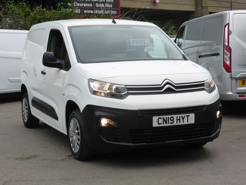 CITROEN BERLINGO 650 ENTERPRISE SWB 1.6 BLUEHDI WITH AIR CONDITIONING,ELECTRIC PACK,SENSORS,BLUETOOTH AND MORE - 2659 - 18
