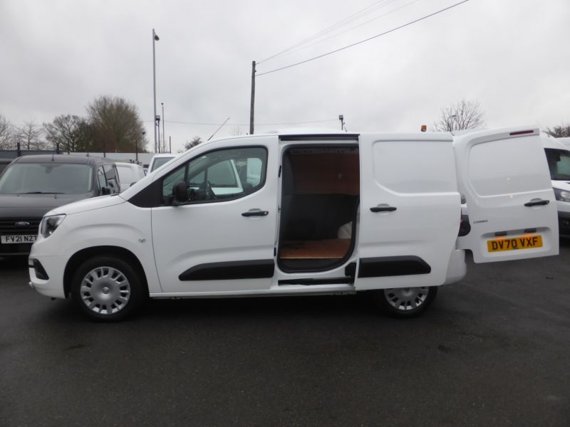 VAUXHALL COMBO 2300 SPORTIVE L1 SWB WITH ONLY 30.000 MILES,AIR CONDITIONING,PARKING SENSORS,CRUISE CONTROL AND MORE - 2780 - 10