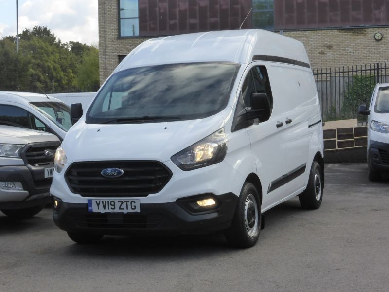 FORD TRANSIT CUSTOM 300 L1 H2 SWB HIGH ROOF WITH AIR CONDITIONING,FRONT+REAR PARKING SENSORS,RACKING SYSTEM AND MORE - 2747 - 20