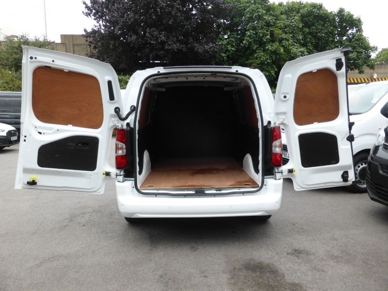 VAUXHALL COMBO 2300 SPORTIVE L2 LWB WITH ONLY 35.000 MILES,AIR CONDITIONING,PARKING SENSORS **** SOLD ****    - 2735 - 10