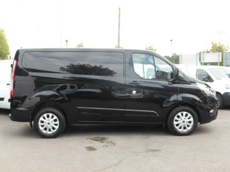 FORD TRANSIT CUSTOM 340 LIMITED AUTOMATIC L1 SWB IN BLACK WITH AIR CONDITIONING AND MORE - 2738 - 9