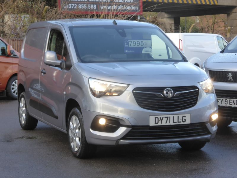 VAUXHALL COMBO 2000 GRIFFIN EDITION L1 SWB IN SILVER,ALLOY WHEELS,AIR CONDITIONING,PARKING SENSORS AND MORE - 2802 - 20