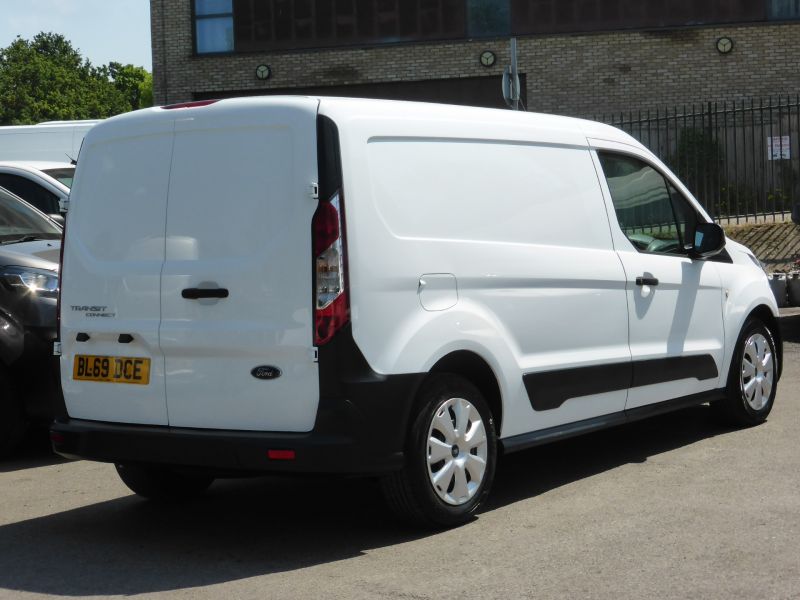 FORD TRANSIT CONNECT 210 L2 LWB WITH AIR CONDITIONING,BLUETOOTH,DAB RADIO AND MORE - 2661 - 5