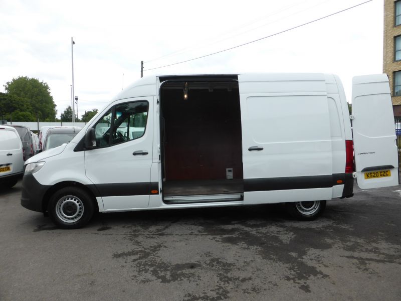 MERCEDES SPRINTER 314 CDI L2 H2 MWB IN WHITE WITH AIR CONDITIONING,DAB RADI,FULL SERVICE HISTORY AND MORE  - 2691 - 10