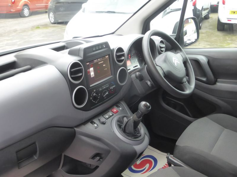 CITROEN BERLINGO 625 ENTERPRISE L1 BLUEHDI WITH AIR CONDITIONING,BLUETOOTH,SENSORS AND MORE *** CHOICE OF 3 *** - 2754 - 7